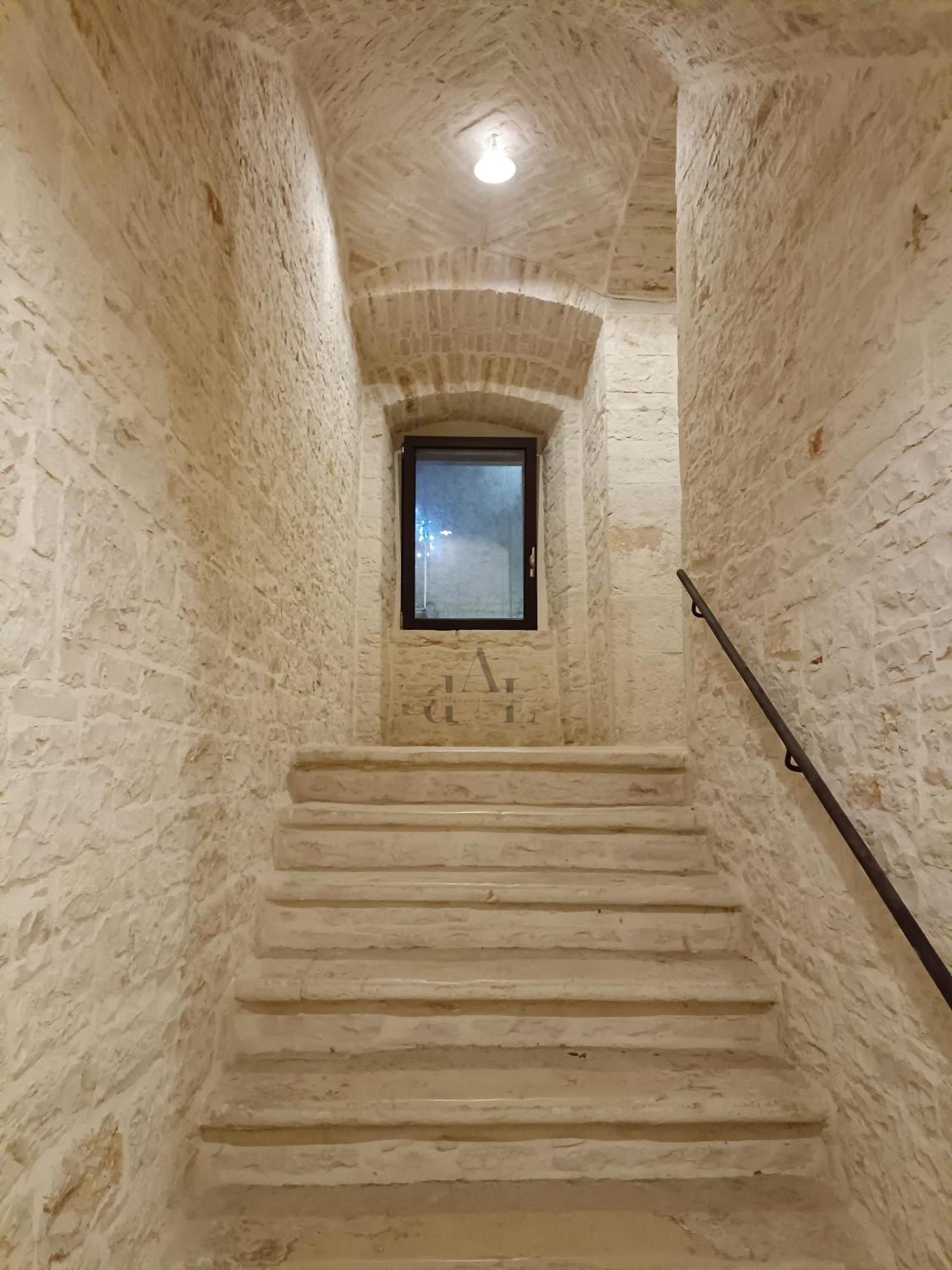 De Lucia Affittacamere - Elegante Appartamento Storico Nel Cuore Della Citta Terlizzi Extérieur photo