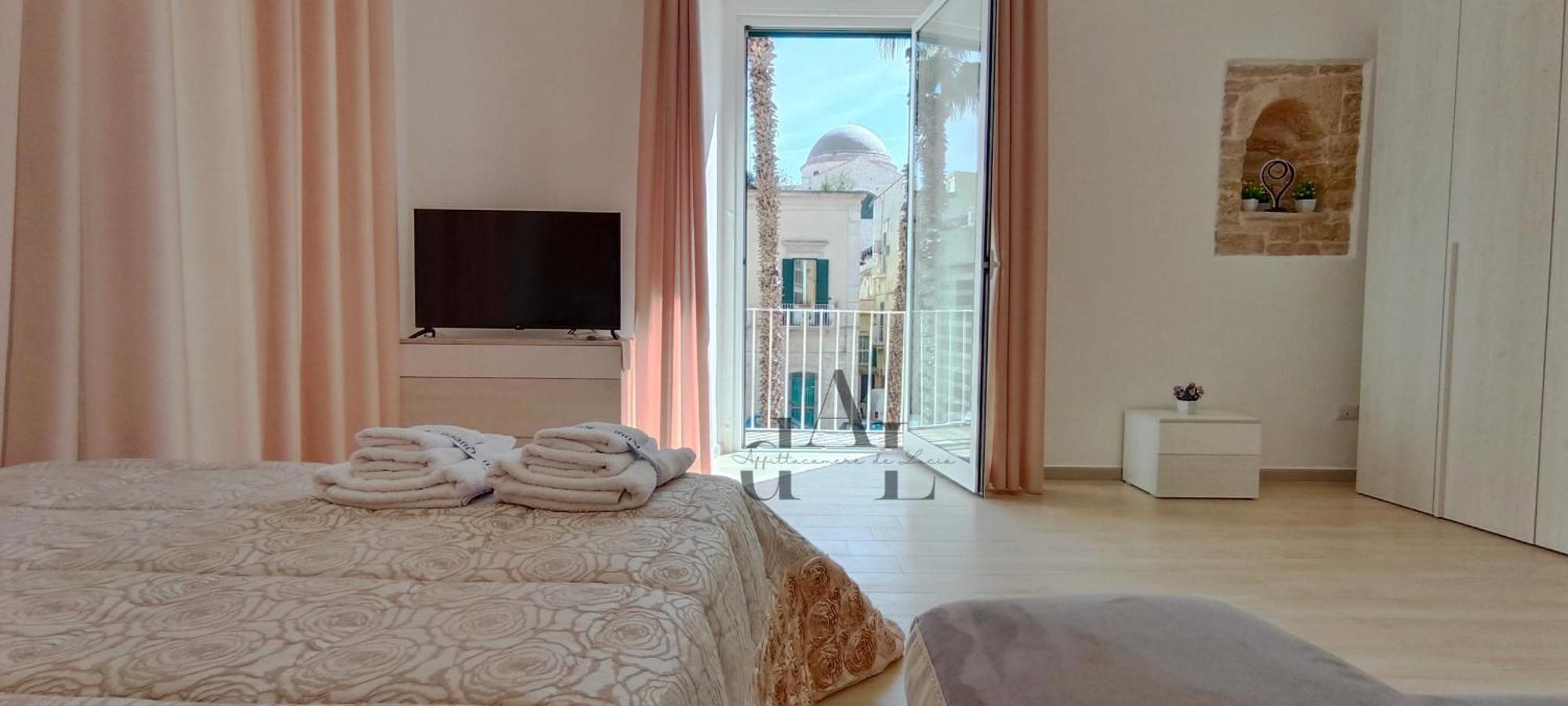 De Lucia Affittacamere - Elegante Appartamento Storico Nel Cuore Della Citta Terlizzi Extérieur photo
